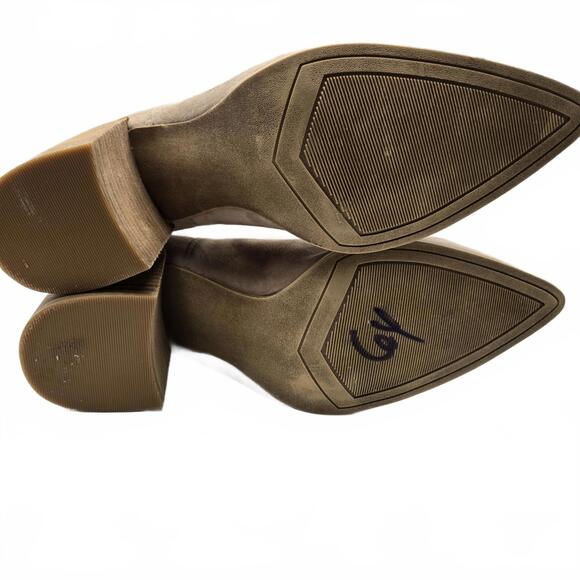 Steve Madden Kaylah Taupe Suede Pointed Toe Bootie Size 9 - Picture 6 of 7